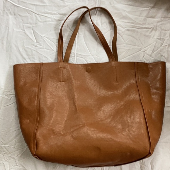 Faux suede/Faux Leather reversible tote - Picture 3 of 4